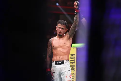 Royval Outlasts Kavanagh in Thrilling Brawl
