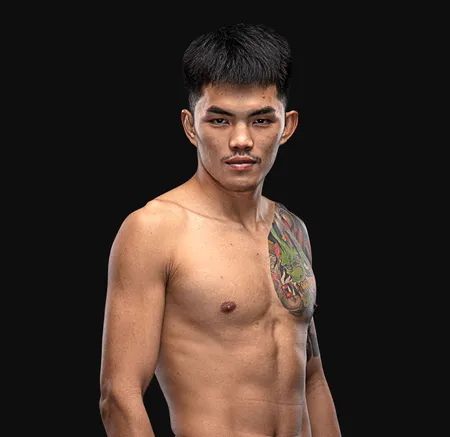 Ploypanlan PK Saenchai