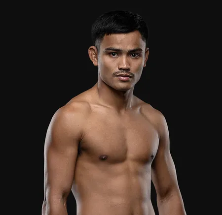 Saksri Superlek Muaythai